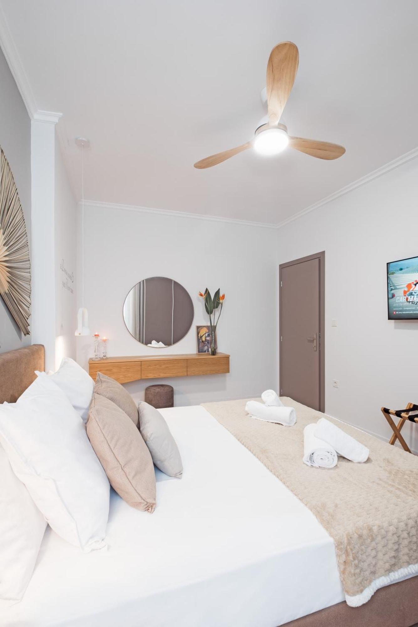 Singer Suites Kalamata - Luxury Suites エクステリア 写真